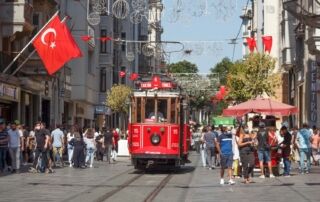 Beyoğlu'nda İstiklal Caddesi'ne Yakın Airbnb Kiralık Daireler